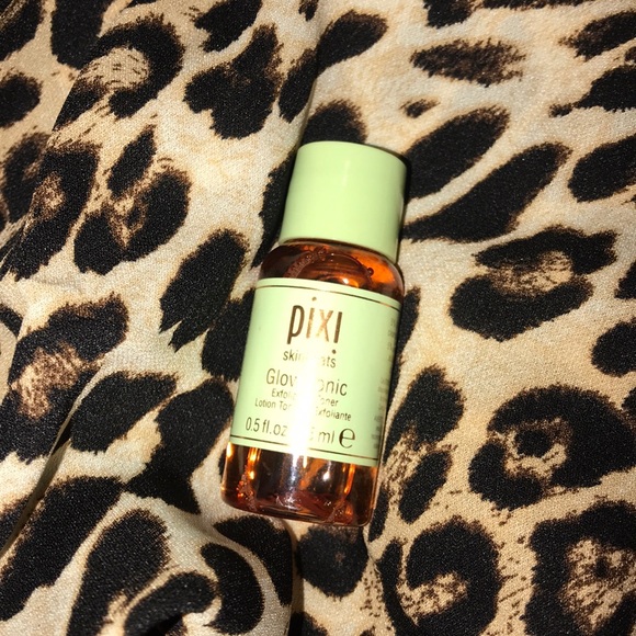 Pixi Skintreats Glow Tonic Exfoliating Toner - Picture 3 of 7